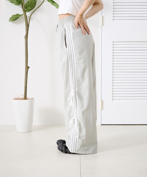 kutir(クティール)の「サイドリボンナイロンパンツ(その他パンツ・レディース・ブルー/ブラック/ライトグレー・SMALL/MEDIUM)」の11枚目の写真