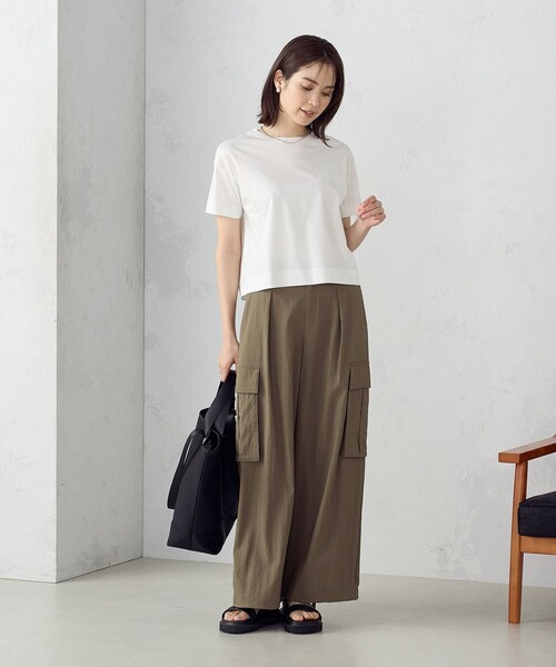 COMME CA ISM（コムサイズム）の「ボックスシルエット クロップド丈Ｔシャツ（Tシャツ/カットソー・レディース・ホワイト/ブラック/ブルー・MEDIUM/LARGE）」の7枚目の写真