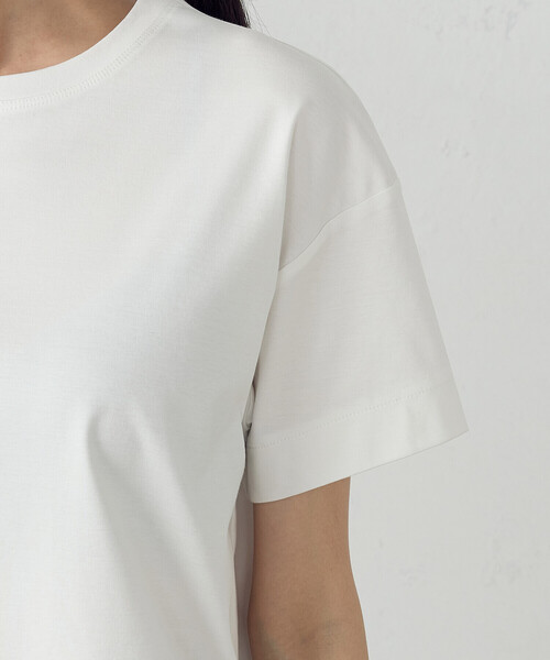 COMME CA ISM（コムサイズム）の「ボックスシルエット クロップド丈Ｔシャツ（Tシャツ/カットソー・レディース・ホワイト/ブラック/ブルー・MEDIUM/LARGE）」の20枚目の写真