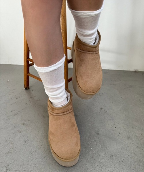 one after another NICE CLAUP（ワンアフターアナザーナイスクラップ）の「NC刺繍入りフェイクムートンショートブーツ（ブーツ・レディース・ブラウン/アイボリー/ダークブラウン・S/M/L）」の22枚目の写真