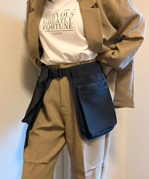 AS KNOW AS plus（アズノゥアズプラス）の「ポケットウエストラップベルト 【ZOZOTOWN限定アイテム】（ベルト・レディース・ブラック・FREE）」の7枚目の写真