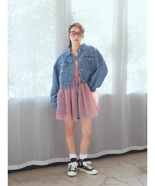 earth music&ecology（アースミュージックアンドエコロジー）の「フリンジロゴショート丈Gジャン（デニムジャケット・レディース・ブラック/インディゴブルー・FREE）」の21枚目の写真