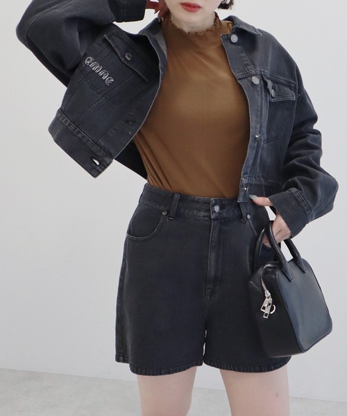 earth music&ecology（アースミュージックアンドエコロジー）の「フリンジロゴショート丈Gジャン（デニムジャケット・レディース・ブラック/インディゴブルー・FREE）」の8枚目の写真