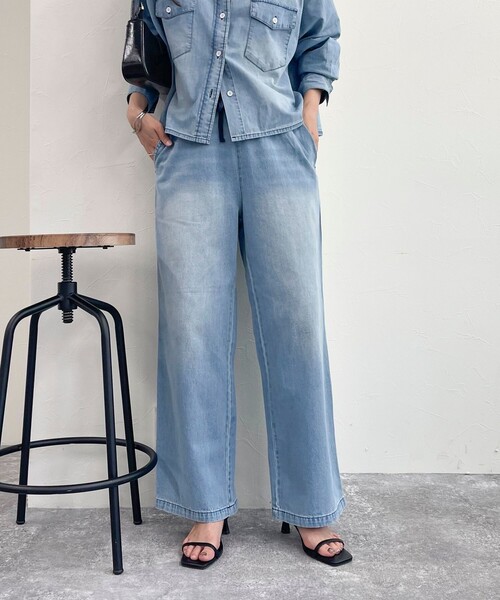 fredy emue（フレディエミュ）の「ライトオンスデニムイージーパンツ（デニムパンツ・レディース・サックスブルー/ネイビー・38/36）」の20枚目の写真