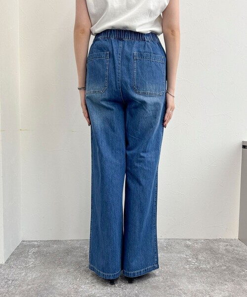 fredy emue（フレディエミュ）の「ライトオンスデニムイージーパンツ（デニムパンツ・レディース・サックスブルー/ネイビー・38/36）」の8枚目の写真