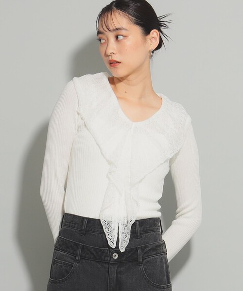 Ray BEAMS（レイビームス）の「レース フリルカラー リブ プルオーバー（ニット/セーター・レディース・ホワイト/ブラック・ONE SIZE）」の2枚目の写真