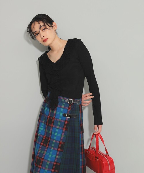 Ray BEAMS（レイビームス）の「レース フリルカラー リブ プルオーバー（ニット/セーター・レディース・ホワイト/ブラック・ONE SIZE）」の14枚目の写真