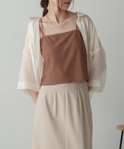 Bab(バブ)の「【S・Mサイズ展開】カップ付キショート丈ジャガードキャミソール(キャミソール・レディース・ブラウン/アイボリー/ブラック・S/M)」の1枚目の写真