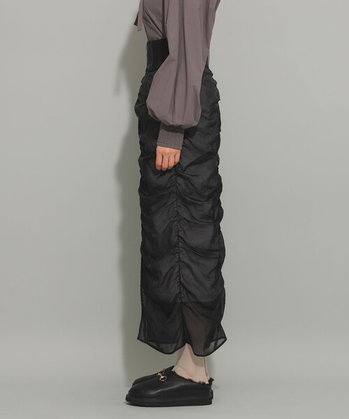 Ray BEAMS（レイビームス）の「シアー ギャザー ジップ スカート（スカート・レディース・ブラック/ベージュ・0/1）」の8枚目の写真