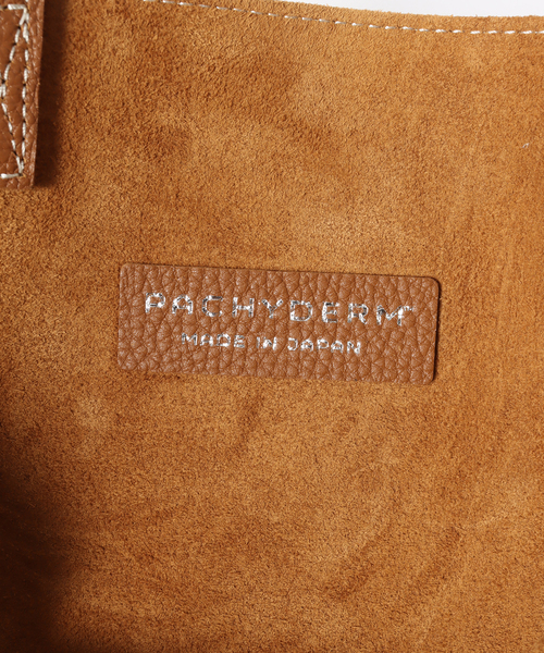 EDIFICE（エディフィス）の「Pachyderm (パキダム) HER02 トゴ BAG M PT02-HG（トートバッグ・メンズ・ブラウン系その他・FREE）」の8枚目の写真