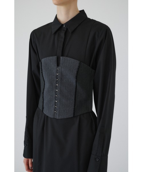 RIM.ARK(リムアーク)の「Corset bustier(キャミソール・レディース・ブラック/グレー・38/36)」の4枚目の写真