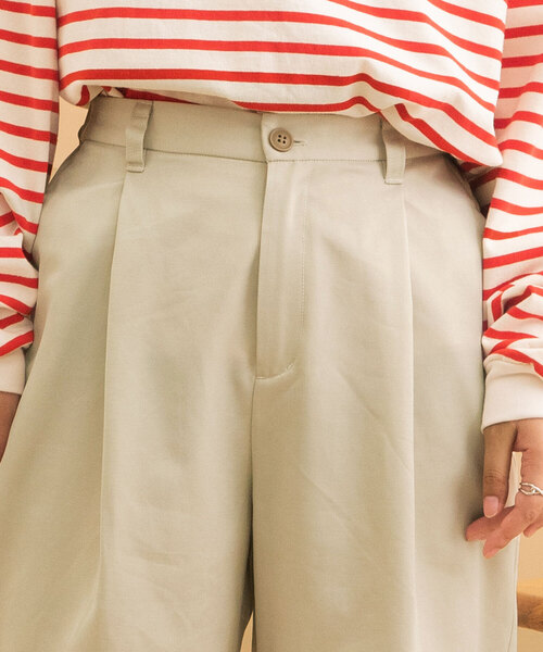 POU DOU DOU（プードゥドゥ）の「タックストレートパンツ（スラックス・レディース・ダークグレー/モカ/キナリ・M）」の11枚目の写真