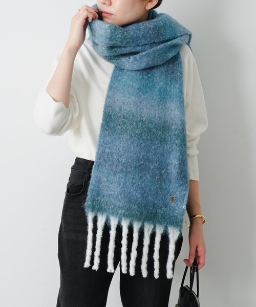 PAPILLONNER（パピヨネ）の「グラデーションマフラー（マフラー・レディース・ブラウン/ブルー・FREE）」の9枚目の写真