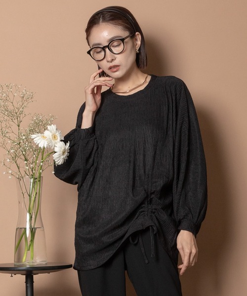 Bou Jeloud(ブージュルード)の「ウエストギャザープルオーバー(Tシャツ/カットソー・レディース・ベージュ/ブラック/ブルー・FREE)」の1枚目の写真