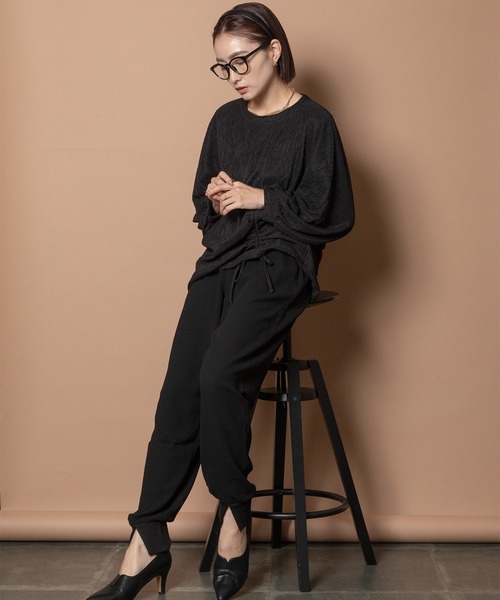 Bou Jeloud(ブージュルード)の「ウエストギャザープルオーバー(Tシャツ/カットソー・レディース・ベージュ/ブラック/ブルー・FREE)」の4枚目の写真