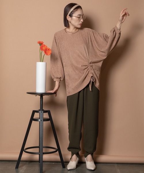 Bou Jeloud(ブージュルード)の「ウエストギャザープルオーバー(Tシャツ/カットソー・レディース・ベージュ/ブラック/ブルー・FREE)」の22枚目の写真