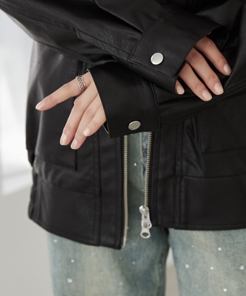 WEGO（ウィゴー）の「WEGO/ヴィンテージライクPUフライトジャケット（ブルゾン・レディース・ブラック/ダークブラウン・MEDIUM/SMALL）」の10枚目の写真