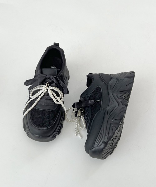 Shoes in Closet（シューズインクローゼット）の「【再入荷】+6.5㎝ 軽量 厚底 2WAY パールリボン レース ボリューム スニーカー 2678（スニーカー・レディース・ホワイト/ブラック・M/S/LL/L）」の15枚目の写真