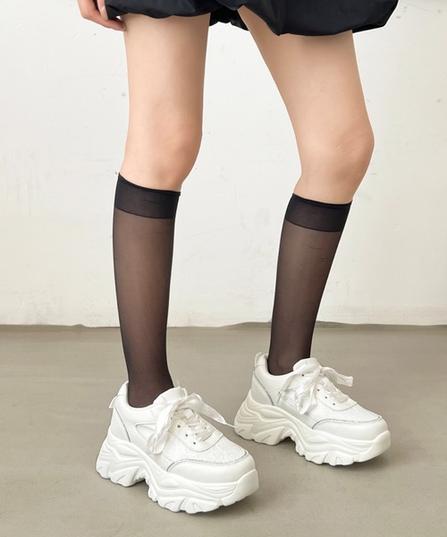 Shoes in Closet（シューズインクローゼット）の「【再入荷】+6.5㎝ 軽量 厚底 2WAY パールリボン レース ボリューム スニーカー 2678（スニーカー・レディース・ホワイト/ブラック・M/S/LL/L）」の20枚目の写真