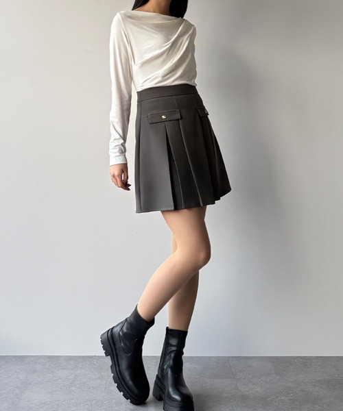 mipiarl（ミピアール）の「インナーパンツ付ゴールドボタンプリーツミニスカート（スカート・レディース・ブラック/アイボリー/ダークグレー・SMALL/MEDIUM/LARGE/X-LARGE）」の13枚目の写真