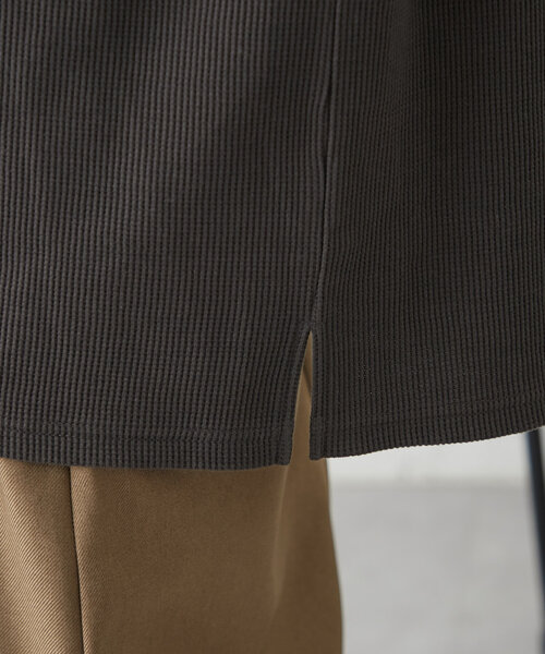 NUNIFE（ユニフィー）の「【UNISEX】サーマルロゴプルオーバー（Tシャツ/カットソー・レディース・スミクロ/オフホワイト/グレー・FREE）」の10枚目の写真