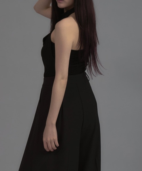 Back Open Halter Neck Tops / バックオープンホルターネックトップス 