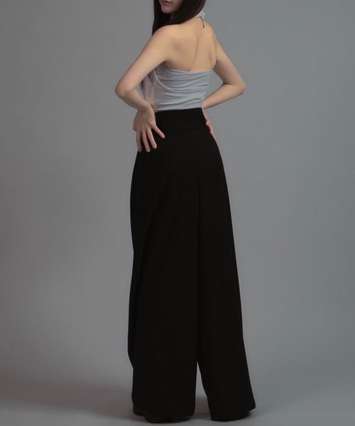Back Open Halter Neck Tops / バックオープンホルターネックトップス 