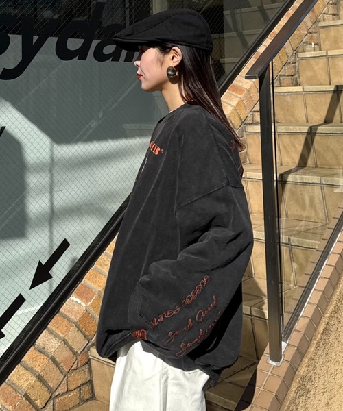 SOUNDSGOOOOD(サウンズグッド)の「【SOUNDS GOOOOD】プリント刺繍ヴィンテージスウェット(スウェット・レディース・ブラック/ベージュ/ピンク/グリーン/レッド/ベージュ系その他/ネイビー・ONE SIZE)」の11枚目の写真