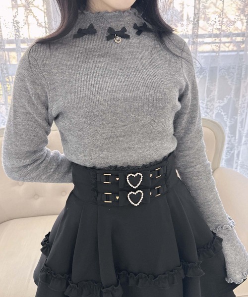 ROJITA(ロジータ)の「リボン付メロースタンドネックニット(ニット/セーター・レディース・アイボリー/グレー/ブラック・FREE)」の11枚目の写真