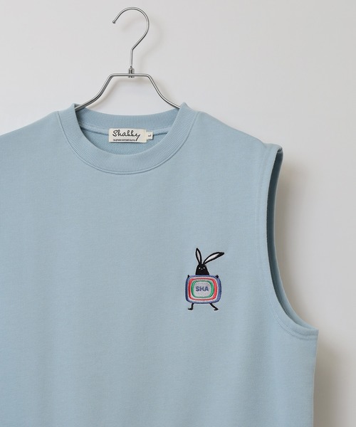 FUNALIVE(ファンアライブ)の「SHABBY テレビマーク刺繍スェットベスト unisex(ベスト・メンズ・グレイッシュベージュ/グレー/ブラック/サックスブルー・S/XL/L/M)」の1枚目の写真