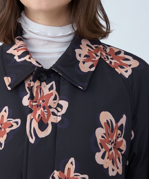 MACPHEE(マカフィー)の「フラワープリント ステンカラーコート(ステンカラーコート・レディース・グレー系その他2・36)」の6枚目の写真