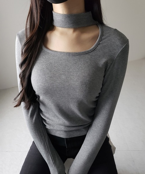 me+em select(ミームセレクト)の「※※【 3color / 裏起毛 】スクエアネックチョーカーシャーリングトップス / square neck choker shirring tops(Tシャツ/カットソー・レディース・ホワイト/ブラック/グレー・FREE)」の3枚目の写真