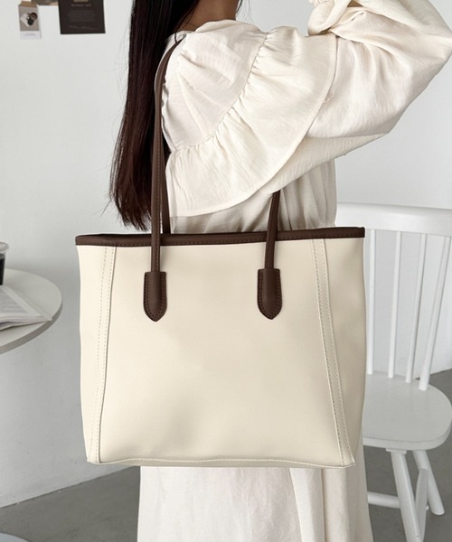 CLEA(クレア)の「【A4サイズ対応】スクエアトートバッグ(トートバッグ・レディース・ブラック/アイボリー/ブラウン・FREE)」の6枚目の写真