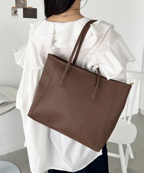 CLEA(クレア)の「【A4サイズ対応】スクエアトートバッグ(トートバッグ・レディース・ブラック/アイボリー/ブラウン・FREE)」の15枚目の写真