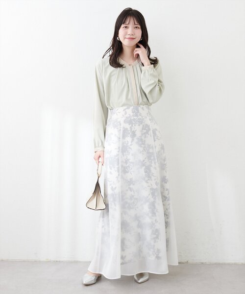 natural couture(ナチュラルクチュール)の「配色衿タックブラウス(シャツ/ブラウス・レディース・ミント/ネイビー/その他1/オフホワイト/グレイッシュベージュ・FREE)」の21枚目の写真