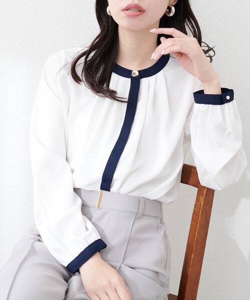 natural couture(ナチュラルクチュール)の「配色衿タックブラウス(シャツ/ブラウス・レディース・ミント/ネイビー/その他1/オフホワイト/グレイッシュベージュ・FREE)」の8枚目の写真