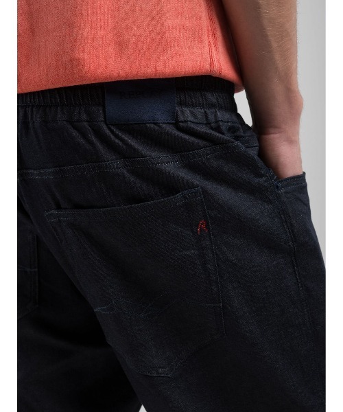 REPLAY(リプレイ)の「リラックステーパードLANNY Touch denim(デニムパンツ・メンズ・ダークブルー・W28xL30/W30xL30/W32xL30/W34xL30/W29xL30/W31xL30/W33xL30)」の6枚目の写真