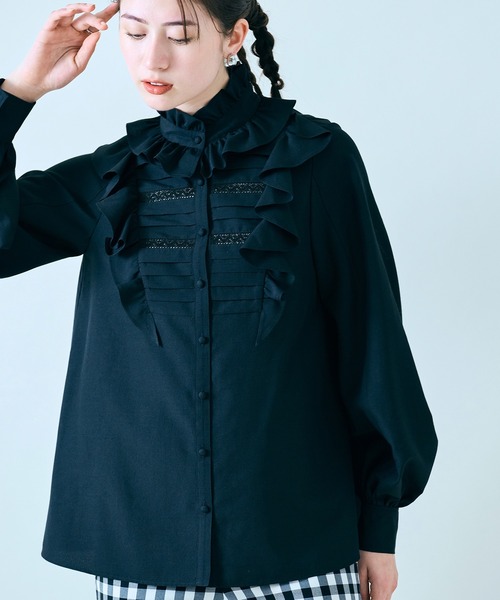 未使用■ Audie a Muses ■袖フリルオーバーシルエットブラウス Audie a Muses（オーディア ミューズ） 袖フリルオーバー