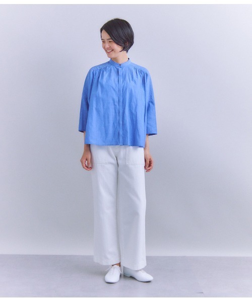 SIPULI（シプリ）の「Slab Yarn Cotton Lawn ピンタックギャザーブラウス（シャツ/ブラウス・レディース・ホワイト/ブルー・2）」の13枚目の写真