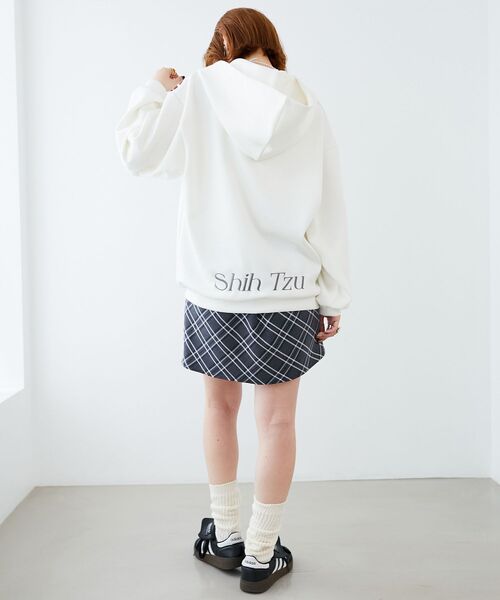 MAJESTIC LEGON（マジェスティックレゴン）の「SZKコラボ ゆるパーカー（パーカー・レディース・ベージュ/オフホワイト/グレー・MEDIUM）」の17枚目の写真