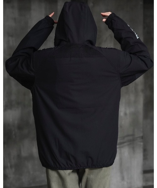 RVCA（ルーカ）の「RVCA メンズ 【VA SPORT】 YOGGER JACKET II ジャケット 【2025年春夏モデル】/ルーカジップアップナイロンジャケット（ブルゾン・メンズ・ブラック・SMALL/MEDIUM/LARGE/X-LARGE）」の15枚目の写真