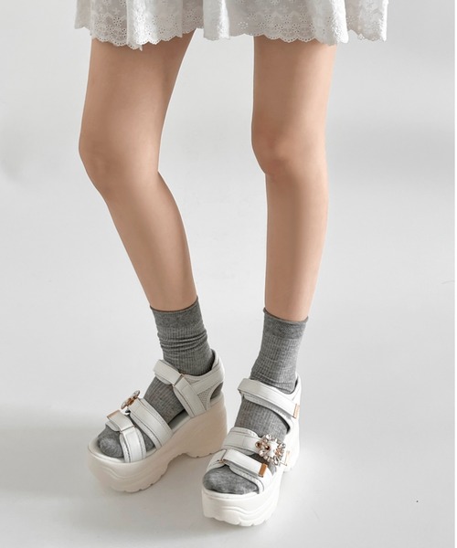 Shoes in Closet(シューズインクローゼット)の「【残りわずか!】+9.0㎝ 超軽量 厚底 ビジューバックル サンダル 5989(サンダル・レディース・ホワイト/アイボリー/ブラック・LL/S/M/L)」の4枚目の写真