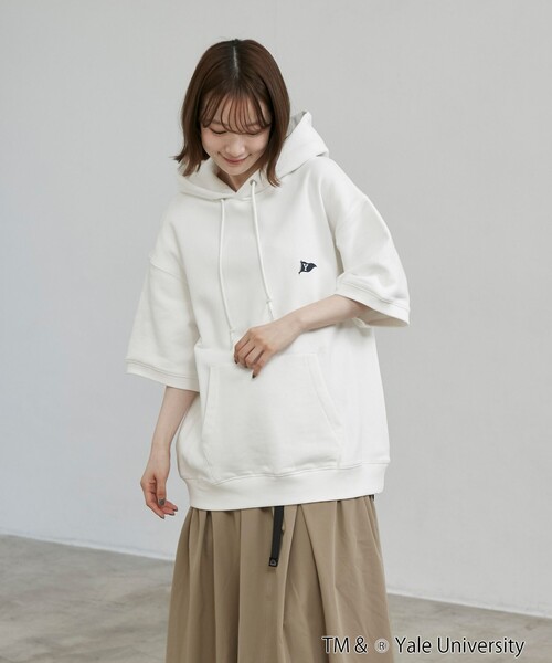 coen（コーエン）の「YALE別注 半袖スウェットパーカー（パーカー・メンズ・ホワイト/ネイビー/コバルトブルー・M/L/XL）」の10枚目の写真