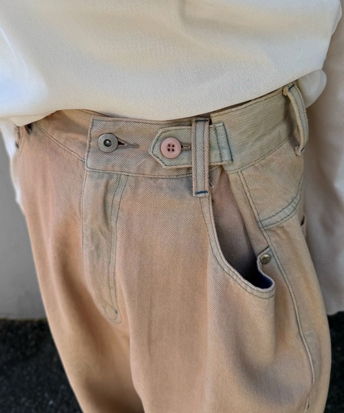 DOUBLE NAME(ダブルネーム)の「【ウエストサイズ調節可能/ユニセックス】ウエスト調節カラーオーバーダイデニムパンツ(デニムパンツ・レディース・グレー/ピンク/ベージュ・FREE)」の10枚目の写真
