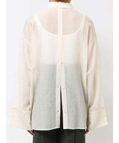 LAGUNAMOON(ラグナムーン)の「バックボタンワイドスリーブシャツ(シャツ/ブラウス・レディース・チャコールグレー/アイボリー・FREE)」の12枚目の写真