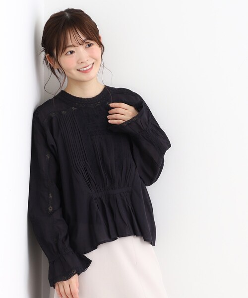 LAURA ASHLEY(ローラアシュレイ)の「【前後2WAY/羽織に使える】 リバーレースブラウス(シャツ/ブラウス・レディース・ブラック/オフホワイト・38)」の10枚目の写真
