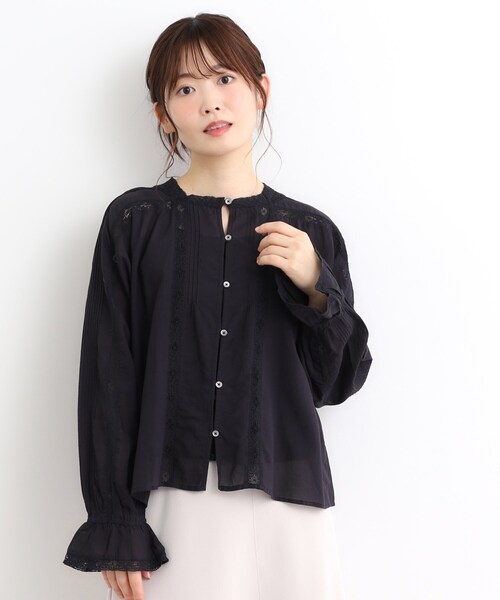LAURA ASHLEY(ローラアシュレイ)の「【前後2WAY/羽織に使える】 リバーレースブラウス(シャツ/ブラウス・レディース・ブラック/オフホワイト・38)」の12枚目の写真