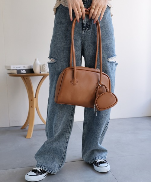 sakishimatokyo（サキシマトーキョー）の「ミニバッグ付きスクエアショルダーバッグ（ショルダーバッグ・レディース・オフホワイト/ブラック/ブラウン/キャメル・FREE）」の4枚目の写真