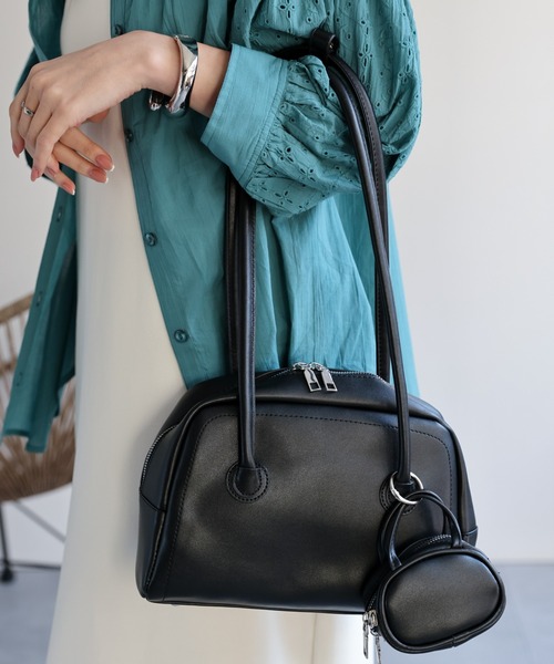 sakishimatokyo（サキシマトーキョー）の「ミニバッグ付きスクエアショルダーバッグ（ショルダーバッグ・レディース・オフホワイト/ブラック/ブラウン/キャメル・FREE）」の2枚目の写真