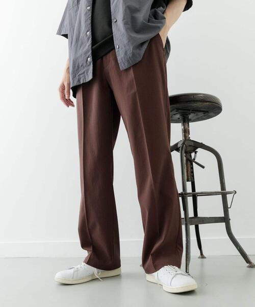 ITEMS URBANRESEARCH（アイテムズ アーバンリサーチ）の「『セットアップ対応』ヨウリュウ1-tuckテーパードパンツ（その他パンツ・メンズ・ブラウン/ネイビー/ブラック・MEDIUM/LARGE）」の10枚目の写真